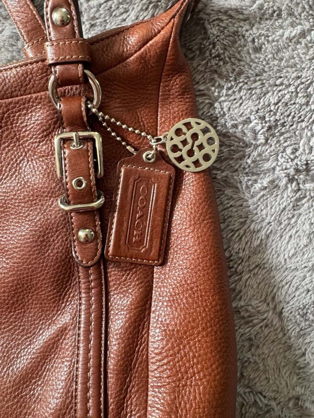 Coach Legacy Leather Hobo Shoulder Bag in British Tan - Picture 2 of 8